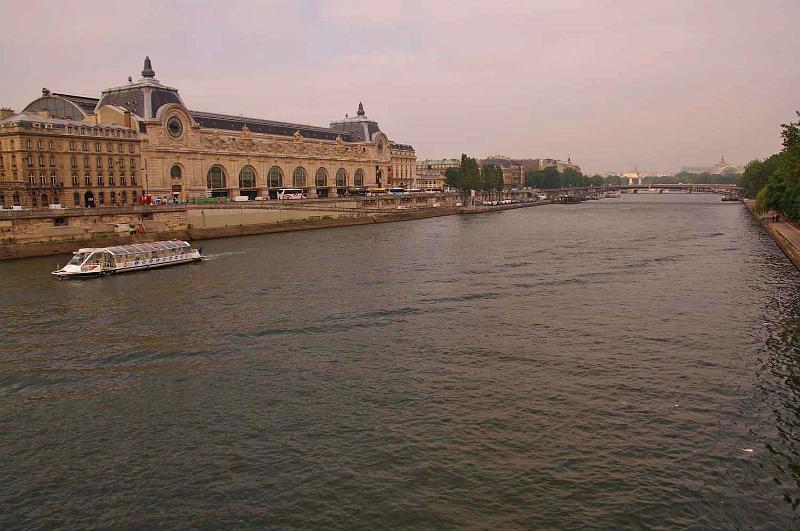 Paris_Banks of_Seine_4.JPG